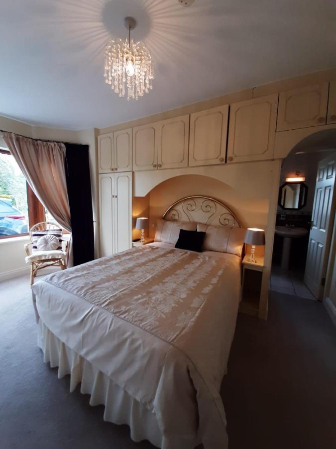 Farmstead Lodge B&B Beaufort Buitenkant foto