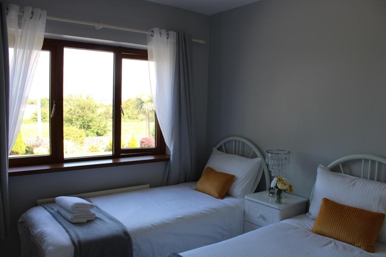Farmstead Lodge B&B Beaufort Buitenkant foto